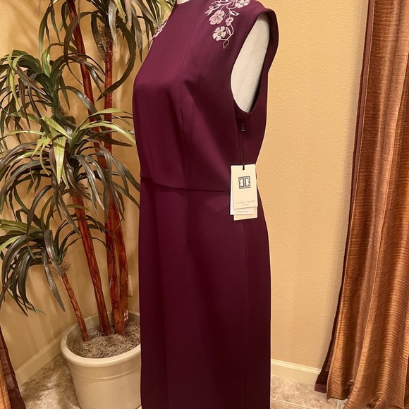 Ivanka Trump Queen plum dress w/beading, size 10. NWT, excellent condition. - Picture 5 of 7